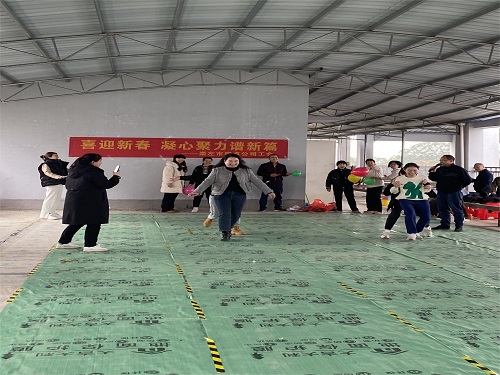 1708389292289635.jpg 图3 双龙戏珠游戏现场.jpg