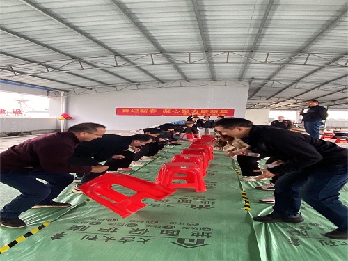 1708389509212408.jpg 图7 抢宝物游戏现场.jpg
